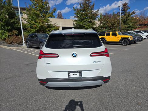 Used 2026 BMW X3 xDrive30i w/ Convenience Package AWD/4WD image 4