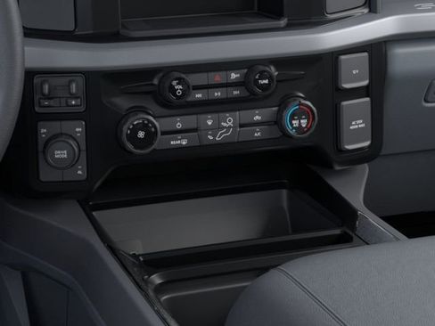 New 2026 Ford F350 4x4 Crew Cab DRW Super Duty image 15