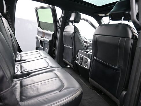 Used 2015 Ford F150 Platinum w/ Equipment Group 701A Luxury image 18