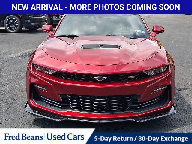 Used 2022 Chevrolet Camaro SS RWD image 3