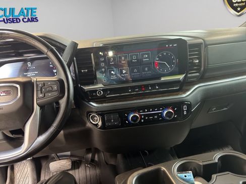 Used 2024 GMC Sierra 2500 SLE w/ SLE Convenience Package AWD/4WD image 15
