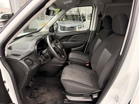 Used 2022 RAM ProMaster City Tradesman image 11