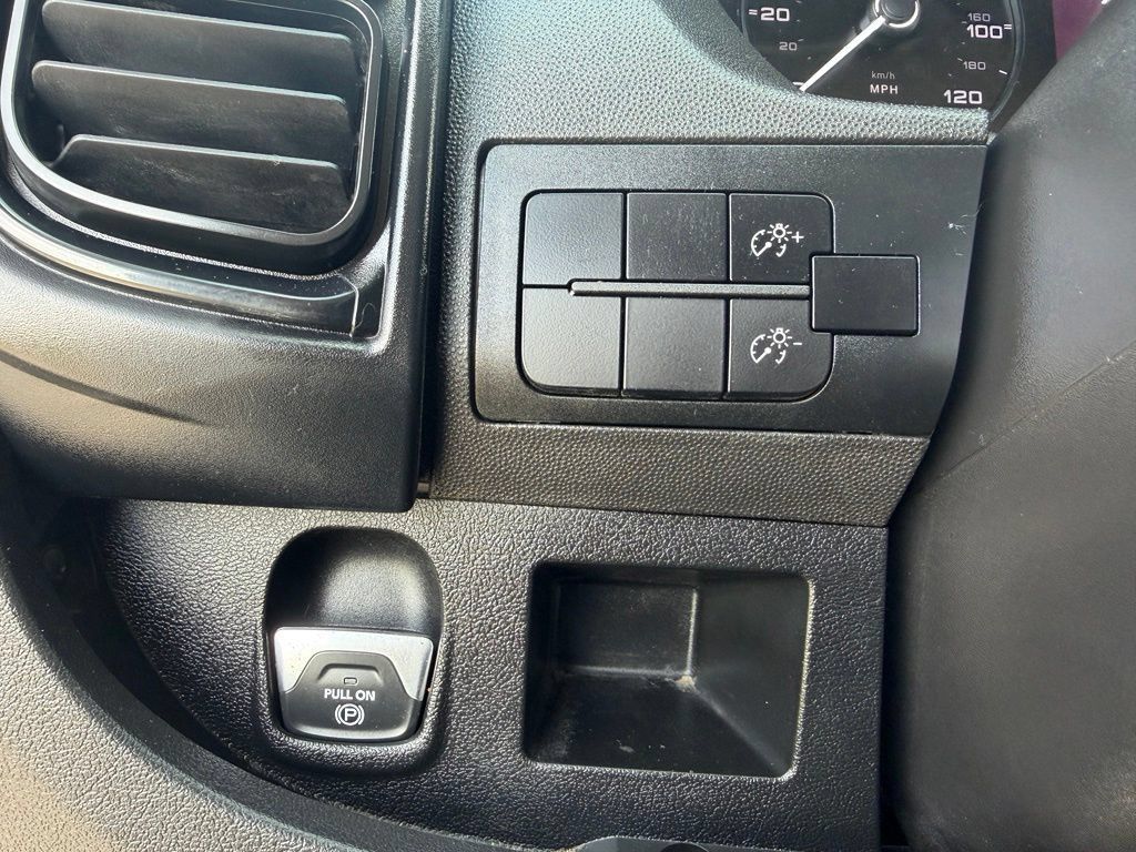 Used 2023 RAM ProMaster 2500 FWD image 24