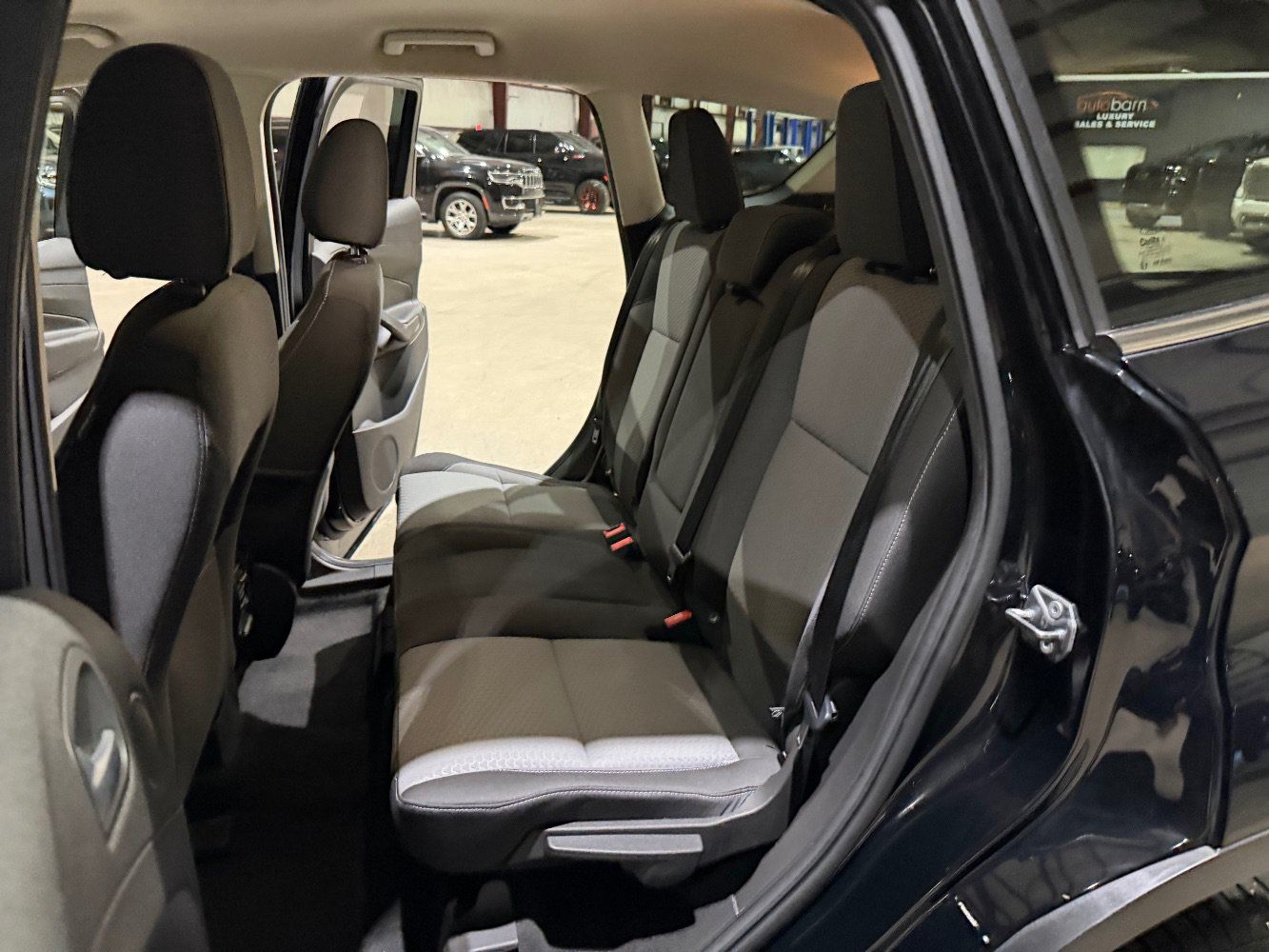 Used 2017 Ford Escape SE w/ Equipment Group 201A FWD image 18