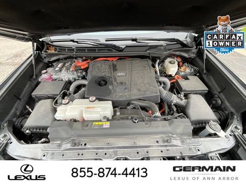 Used 2023 Toyota Sequoia Capstone AWD/4WD image 23