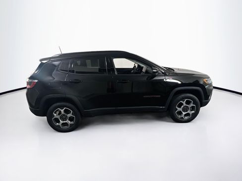 Used 2022 Jeep Compass Trailhawk AWD/4WD image 4