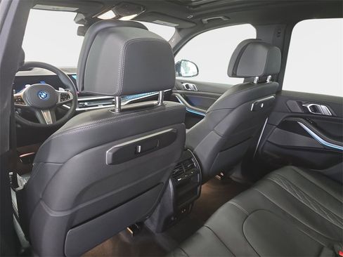 Certified 2026 BMW X5 xDrive50e w/ M Sport Package image 11