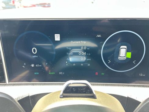 New 2025 Hyundai Santa Fe Calligraphy FWD image 39