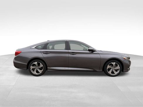 Used 2018 Honda Accord EX image 7