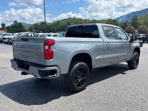 Used 2025 Chevrolet Silverado 1500 RST w/ Z71 Off-Road Package AWD/4WD image 8