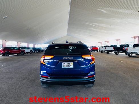 Used 2023 GMC Terrain SLE w/ Driver Convenience Package image 5