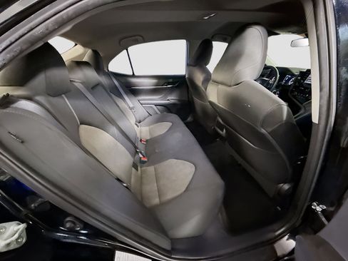 Used 2021 Toyota Camry LE image 26