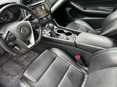 Used 2021 Nissan Maxima 3.5 SV w/ Floor Mat Group FWD image 9