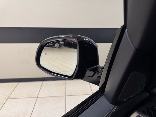 Used 2026 BMW X5 xDrive40i w/ M Sport Package AWD/4WD image 20