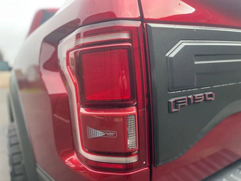 Used 2018 Ford F150 Raptor w/ Equipment Group 802A Luxury image 34