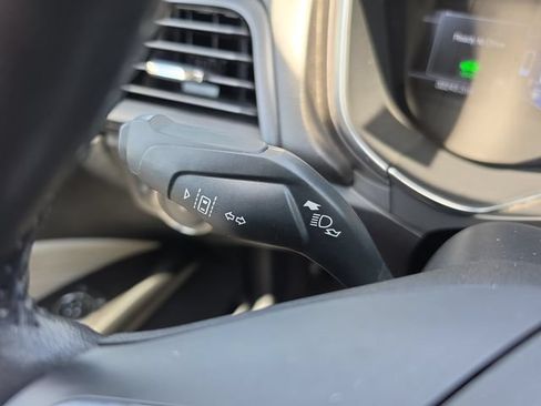 Used 2018 Ford Fusion Titanium FWD image 24