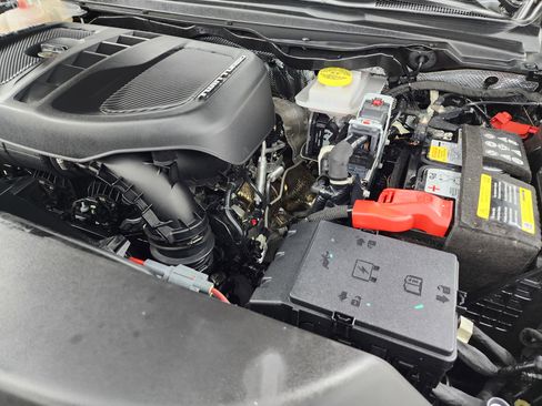 Used 2025 RAM 1500 Limited image 21