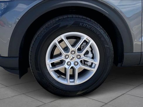 Used 2026 Ford Explorer Active image 11