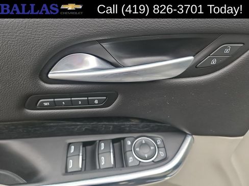 Certified 2023 Cadillac XT4 Premium Luxury AWD/4WD image 24