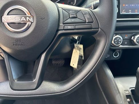 Used 2025 Nissan Versa S w/ S Plus Package image 23