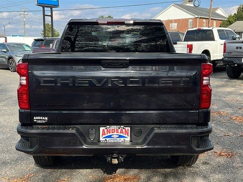 Certified 2022 Chevrolet Silverado 1500 Custom w/ LPO, Dark Essentials Package image 8