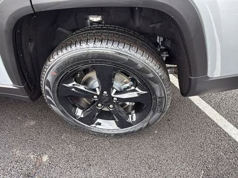 New 2026 Jeep Grand Cherokee L Limited w/ Limited Altitude Package image 6