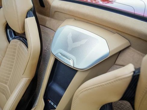 Used 2024 Chevrolet Corvette Stingray Premium Conv w/ Z51 Performance Package RWD image 39