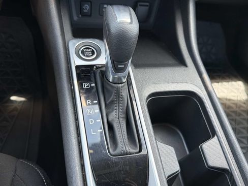 Used 2024 Nissan Sentra SV FWD image 21