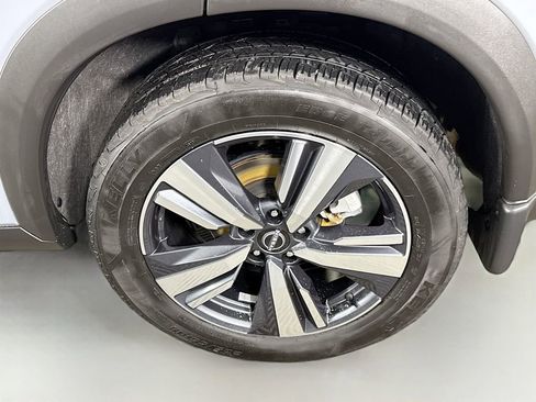 Certified 2023 Nissan Rogue SL FWD image 34