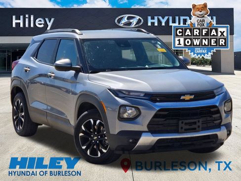 Used 2023 Chevrolet TrailBlazer LT w/ Convenience Package FWD image 1