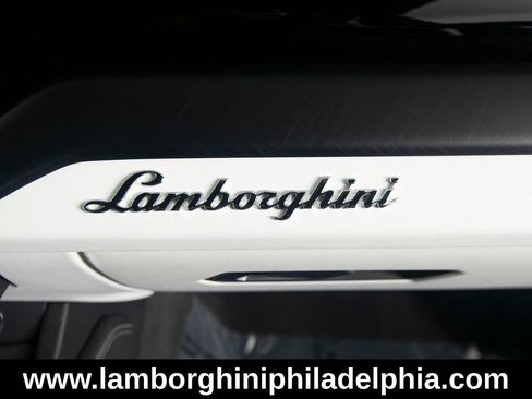Used 2023 Lamborghini Urus S AWD/4WD image 39