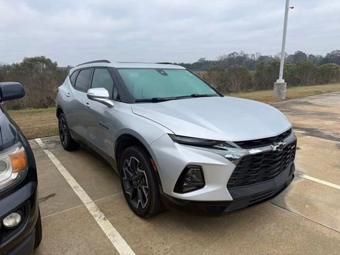 Used 2022 Chevrolet Blazer RS w/ Enhanced Convenience Package image 2