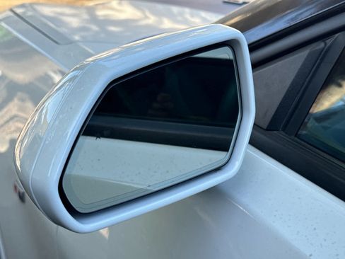Used 2016 Chevrolet Camaro SS RWD image 8