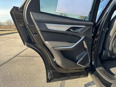 New 2026 Jaguar F-PACE R-Dynamic S image 12