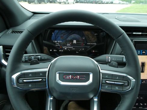 New 2026 GMC Terrain Elevation w/ Elevation Premium Package AWD/4WD image 11