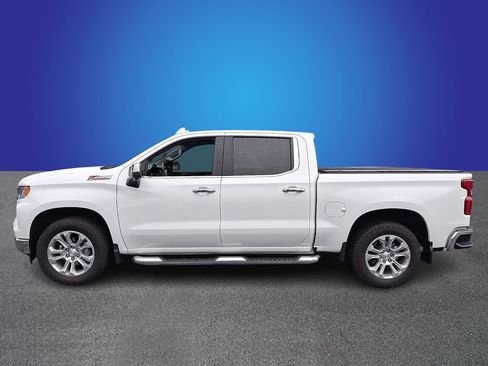 Used 2025 Chevrolet Silverado 1500 LTZ w/ LTZ Premium Package AWD/4WD image 7