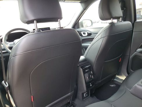New 2026 Jeep Compass Trailhawk AWD/4WD image 23