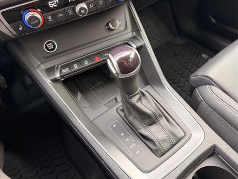 Used 2024 Audi Q3 2.0T Premium Plus image 23