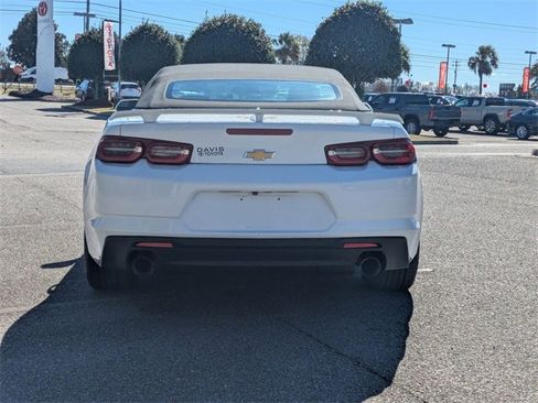 Used 2023 Chevrolet Camaro LT image 4
