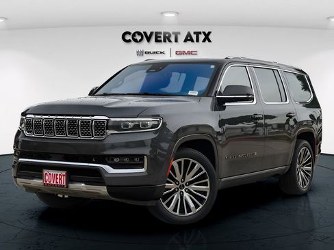 Used 2022 Jeep Grand Wagoneer Series III w/ Flexible Seating Group AWD/4WD image 2