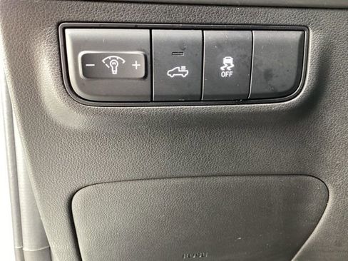 Used 2025 Hyundai Santa Cruz SEL FWD image 14