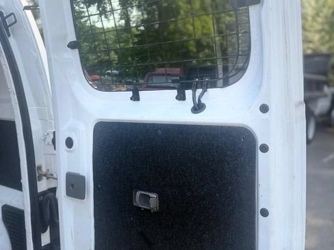 Used 2017 Nissan NV200 S FWD image 18