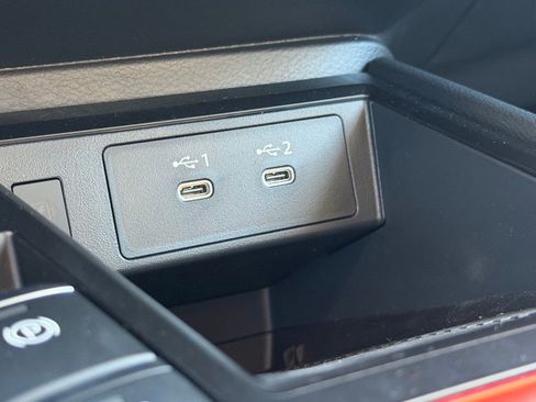 Used 2025 Nissan Kicks SR image 36