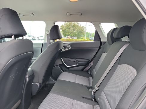 Used 2024 Kia Soul LX w/ Option Group 015 FWD image 11