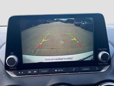 Used 2023 Nissan Sentra SR FWD image 13