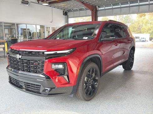 New 2026 Chevrolet Traverse RS w/ LPO, Floor Liner Package image 3