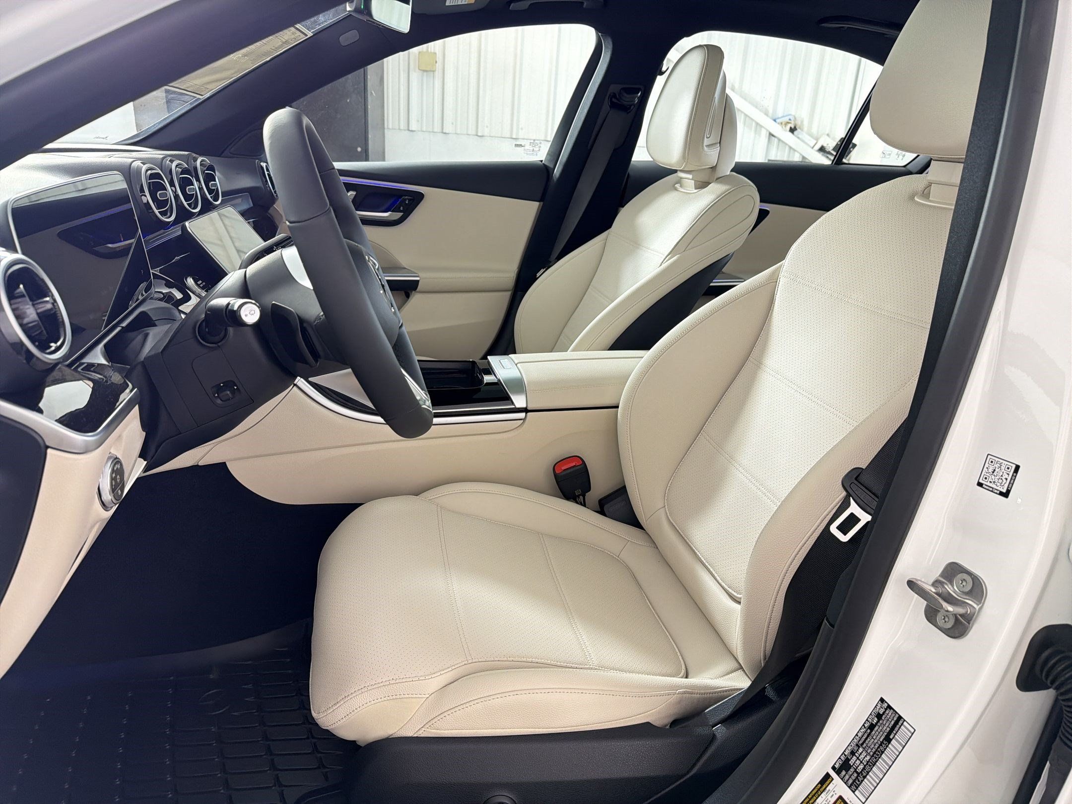 Used 2026 Mercedes-Benz C 300 4MATIC Sedan image 5