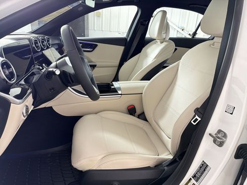 Used 2026 Mercedes-Benz C 300 4MATIC Sedan image 5