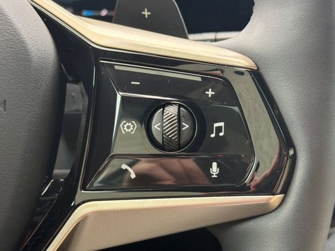 Used 2025 BMW X3 xDrive30i w/ Premium Package image 31