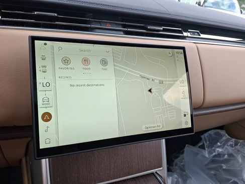 New 2025 Land Rover Range Rover SE image 7